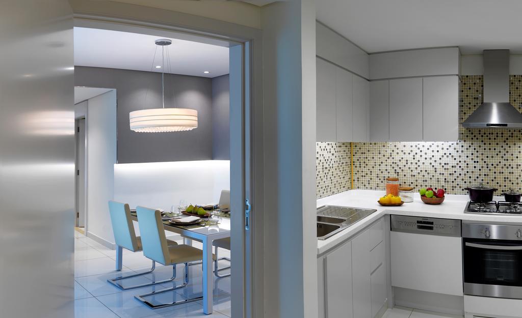 الشقق الفندقية دبيفي  داماك مايسون ذي فوغ المظهر الخارجي الصورة A kitchen in a private home