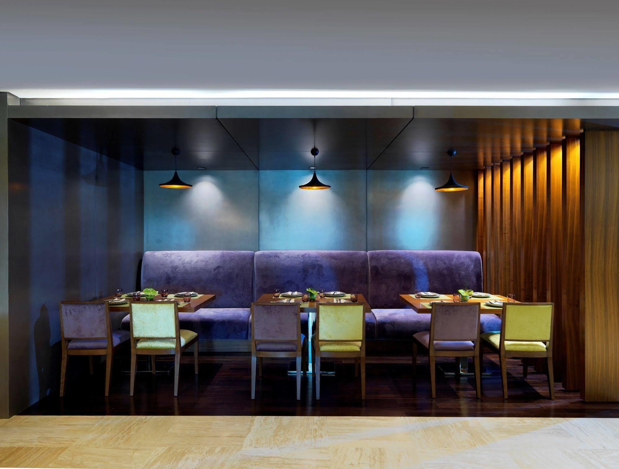 الشقق الفندقية دبيفي  داماك مايسون ذي فوغ المظهر الخارجي الصورة Interior of a restaurant
